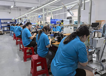 Shenzhen Longhehui Electronic Co., Limited ligne de production du fabricant